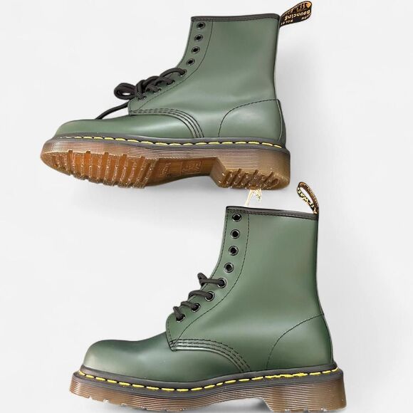 NEW Dr. Martens 1460 Smooth Leather Lace Up Boots in Green 6 - Picture 8 of 8